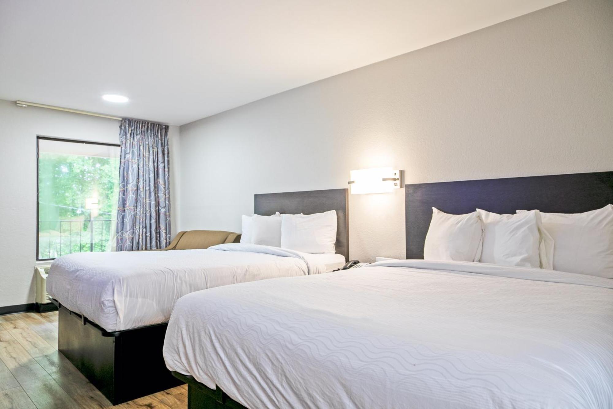 Days Inn By Wyndham Augusta Near Fort Gordon Экстерьер фото
